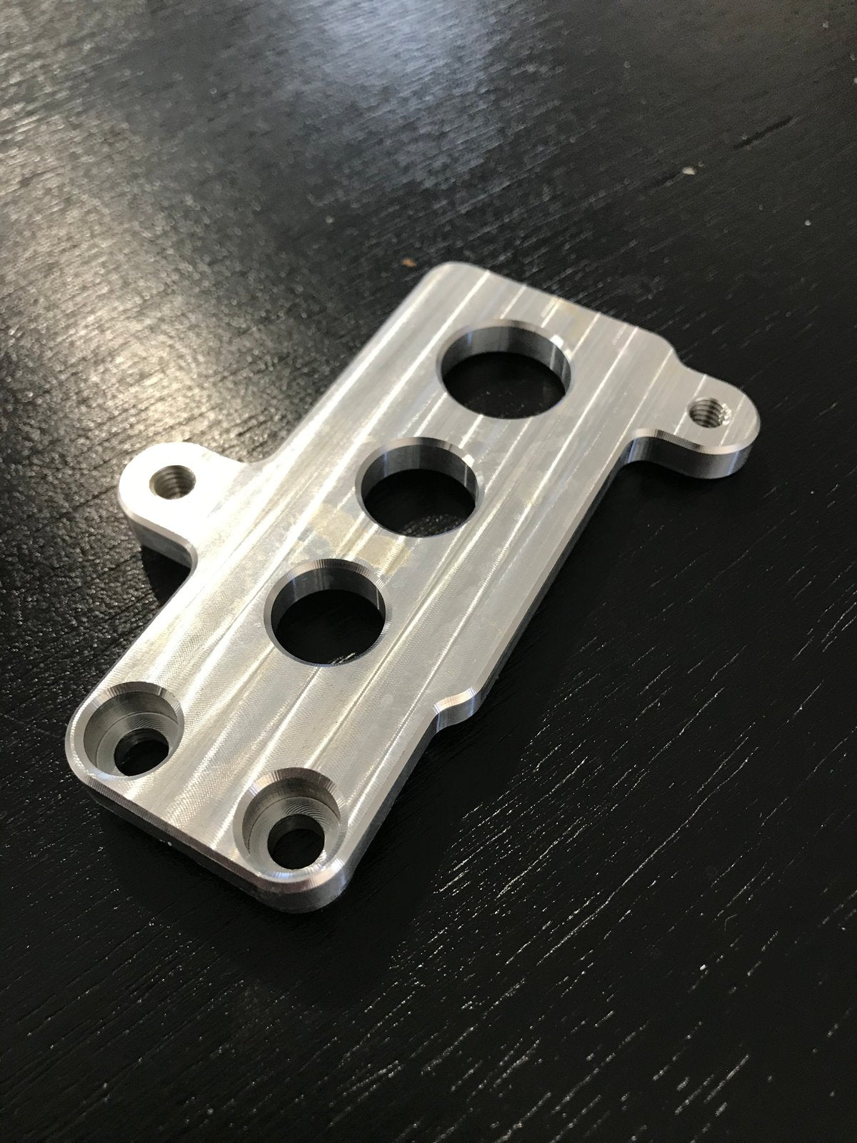 Mikuni pump. Braket