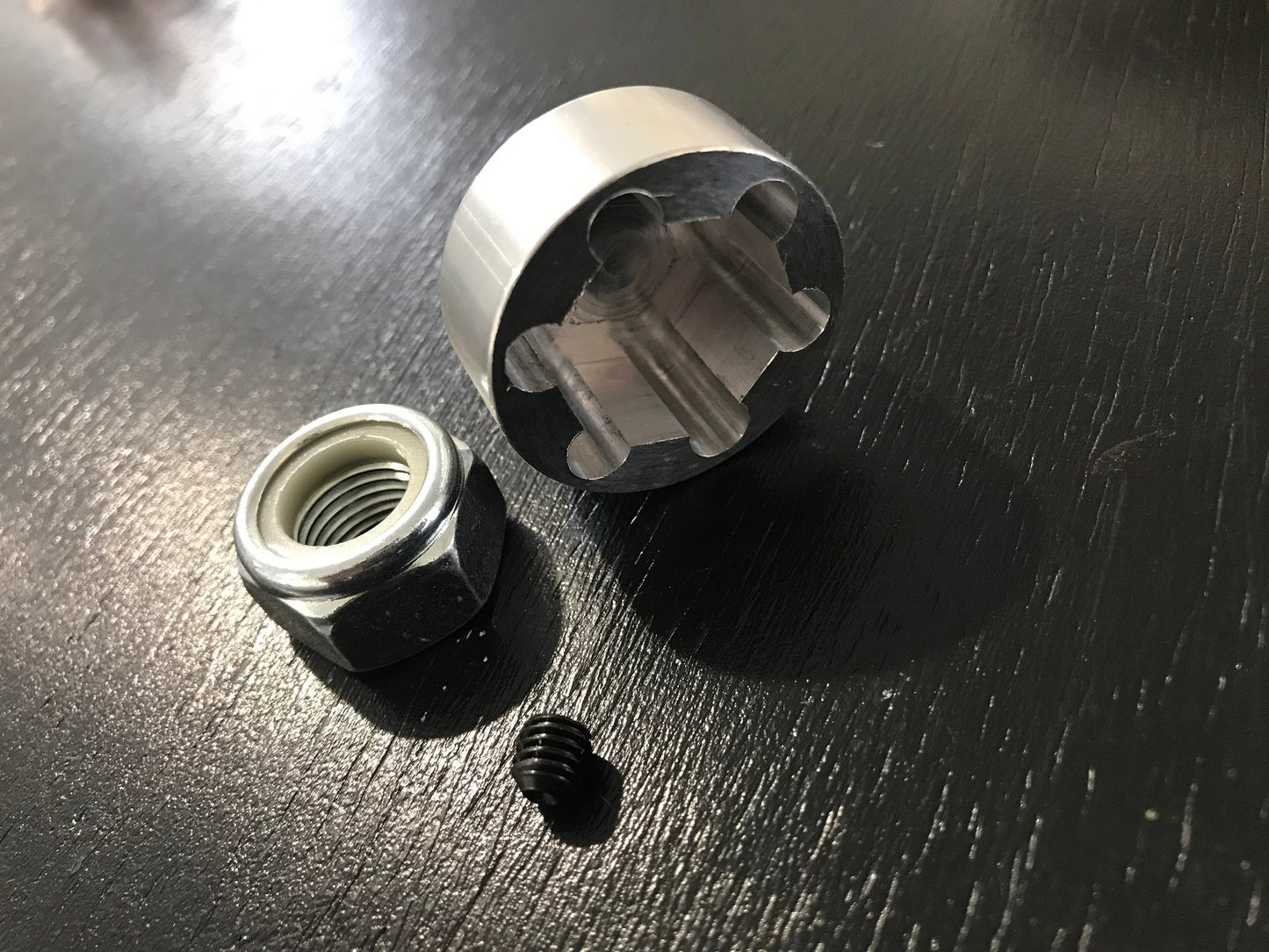 Ruckus rear Nut cover