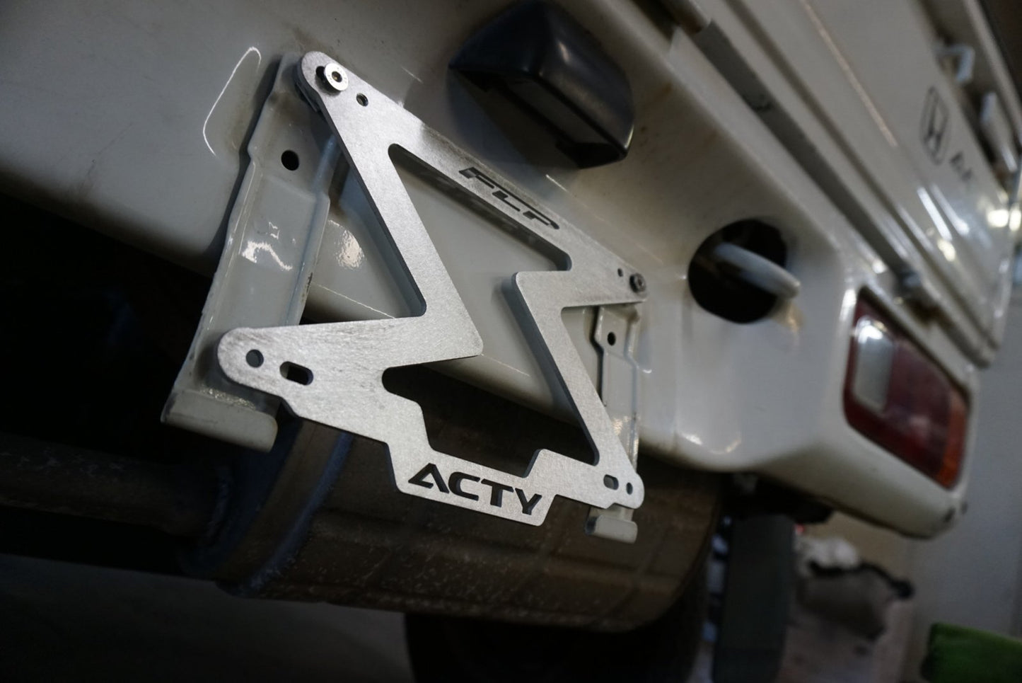 Honda Acty Plate Bracket